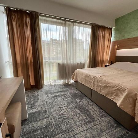 Hotel Brkic Sarajevo Airport - Free Parking Εξωτερικό φωτογραφία