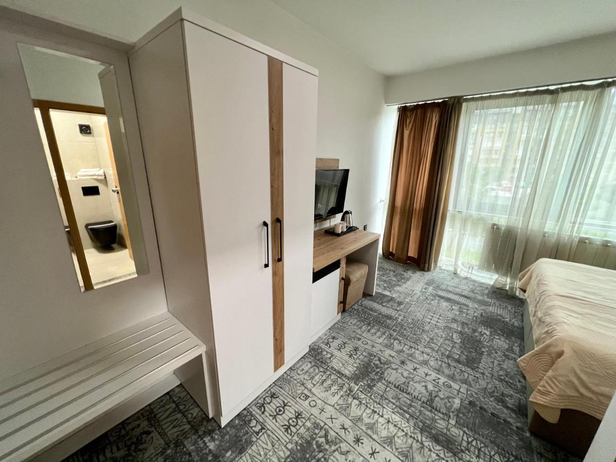 Hotel Brkic Sarajevo Airport - Free Parking Εξωτερικό φωτογραφία