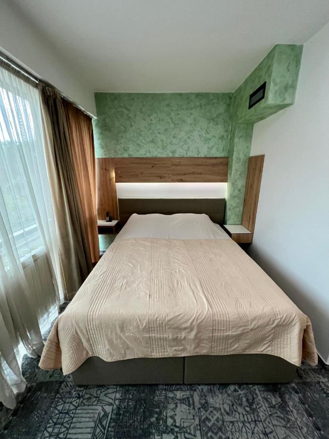 Hotel Brkic Sarajevo Airport - Free Parking Εξωτερικό φωτογραφία