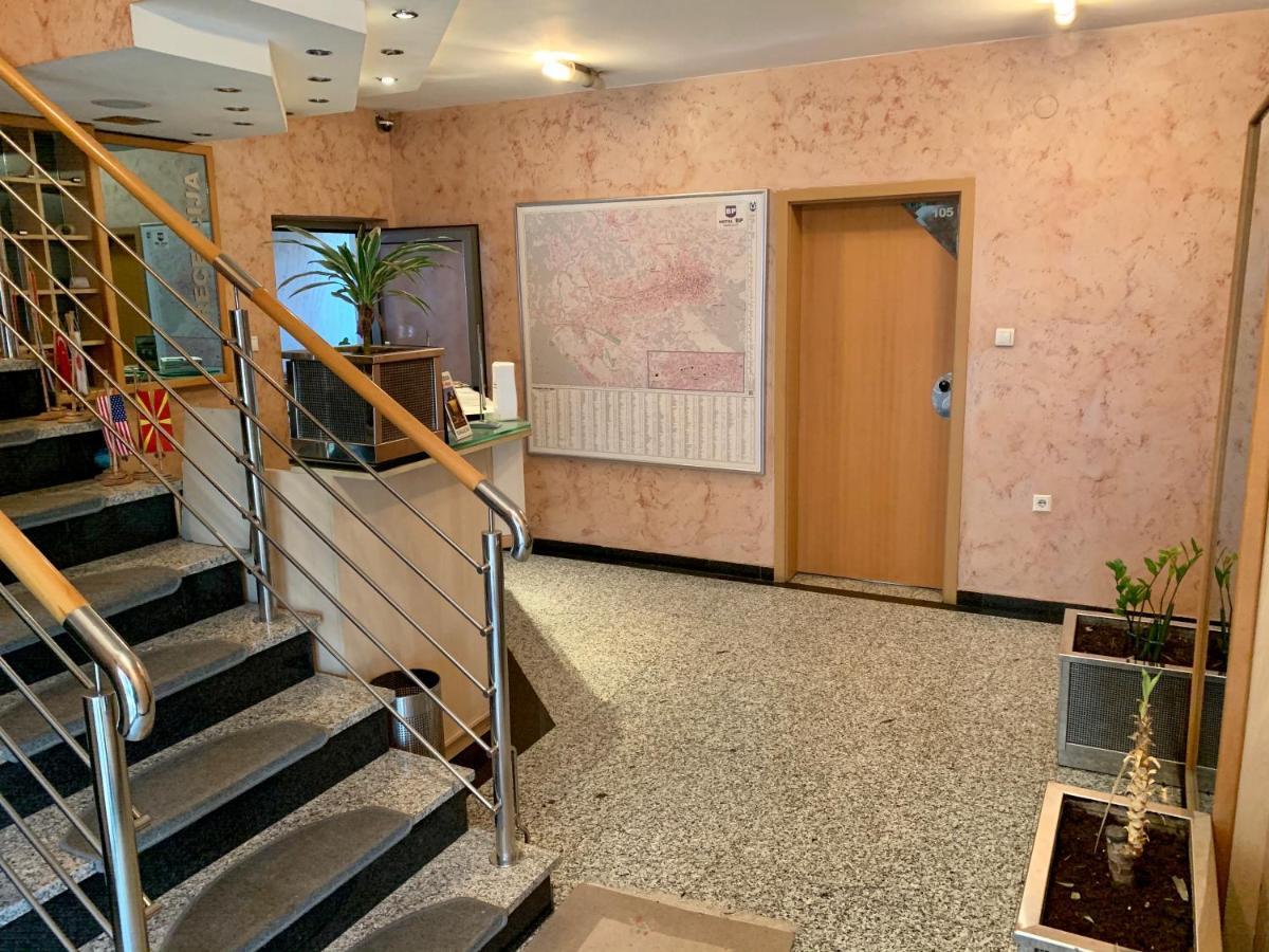 Hotel Brkic Sarajevo Airport - Free Parking Εξωτερικό φωτογραφία